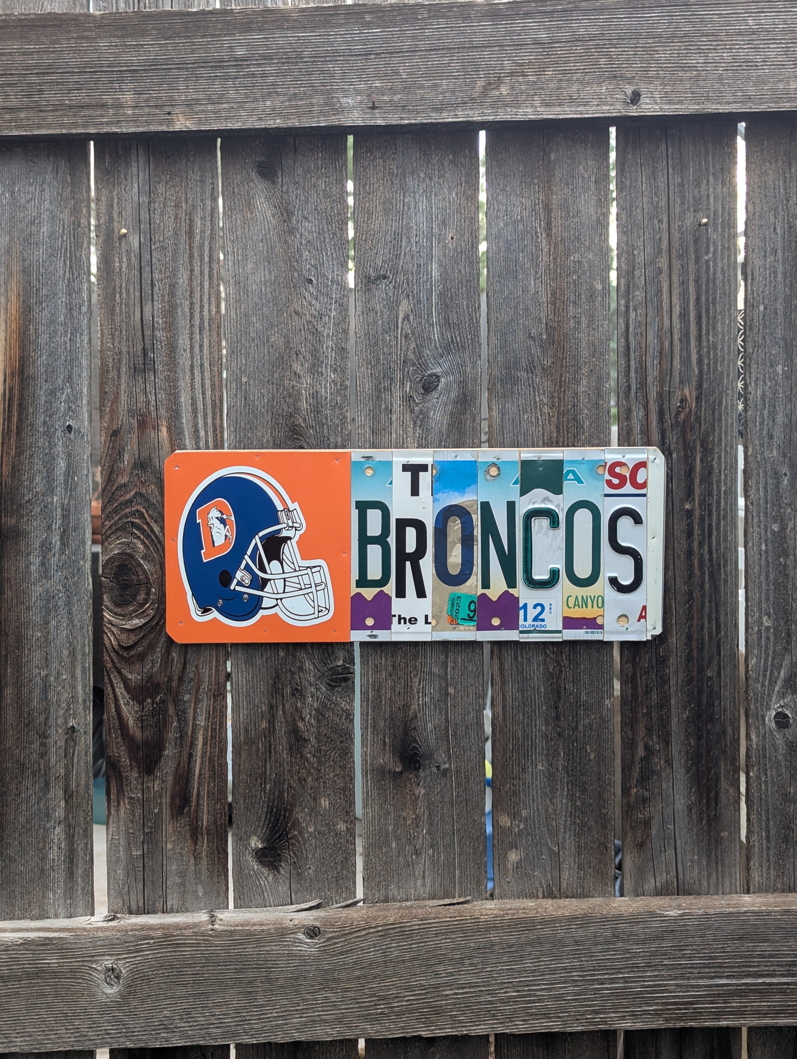 Broncos- License Plate Wall Art – (Specialty 2)
