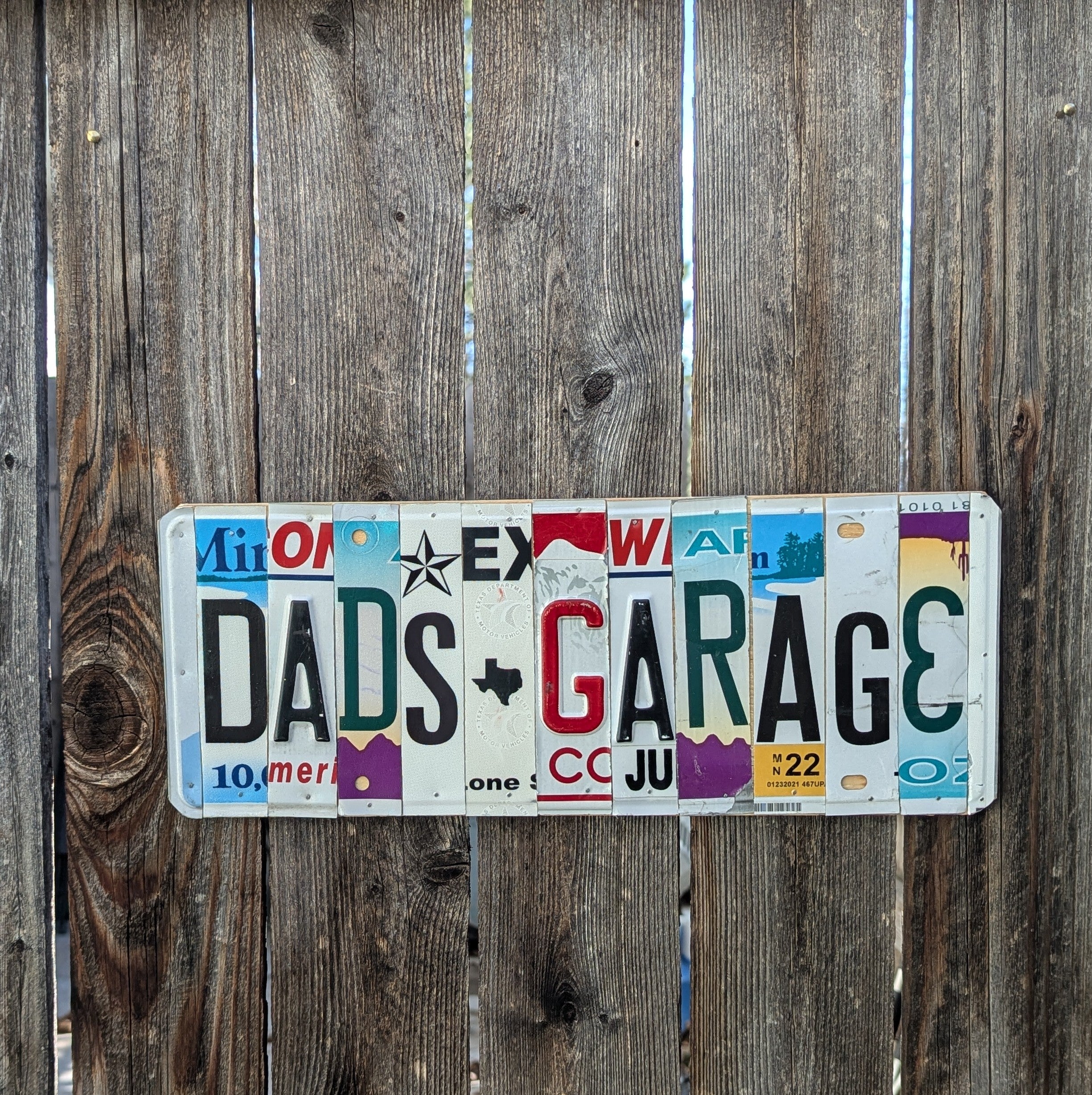 Dads Garage -License Plate Wall Art